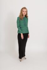 חצאית לייקרה ישרה