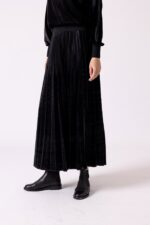 חצאית פליסה ארוכה קטיפה