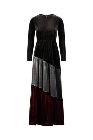 גברית שמלת וינטג' מפואר משי ומעוצבת באורך מלא.