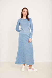 חולצת ריבס בייסיק ג'ינס בהיר