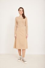 חולצת ריבס בייסיק קאמל