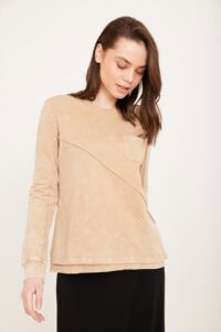 חולצת הנקה חיתוך אלכסון קאמל