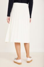 חצאית מחולקת לבנה (קיים גם בשחור)