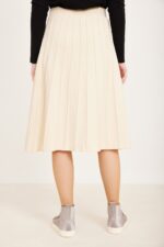 חצאית מחולקת לבנה (קיים גם בשחור)