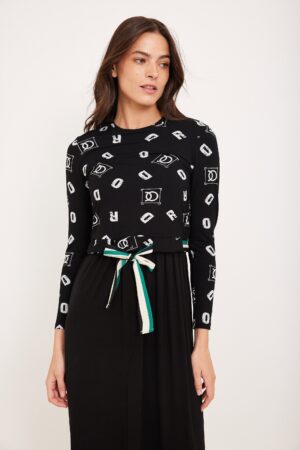 3. בגדי אופנה מעוצבים לנוחות ולסגנון יומיומי מתאים לכולם.