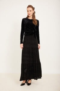 שמלת Animal Print באורך מלא, אלגנטית ומתאימה ליציאות הערב.