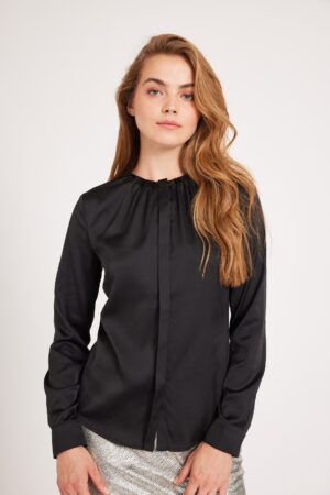 קובץ: אופנה נוחה ללבוש, ביגוד אופנתי מבית אורדמן.