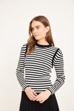 סריג אפודה שחור לבן