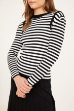 סריג אפודה שחור לבן