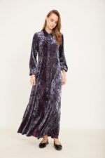 שמלת קטיפה אפורה