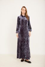 שמלת קטיפה אפורה