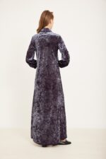 שמלת קטיפה אפורה