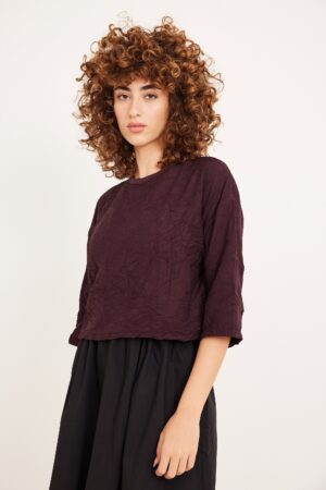 חולצה מקומטת סגולה