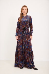 ר Enhanced velvet maxi dress with colorful zigzag pattern, comfortable and stylish.