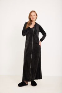 שמלת מקסי שחורה עם רוכסן קדמי של אופנה נוחה ללובוש באורדמן.