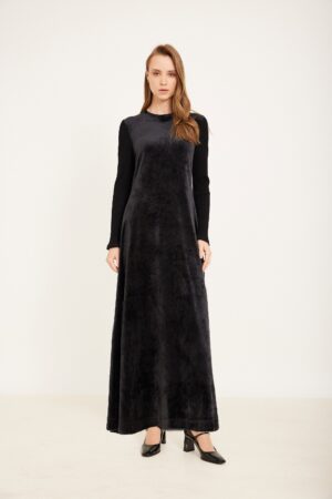 שמלת קטיפה שרוול ריבס