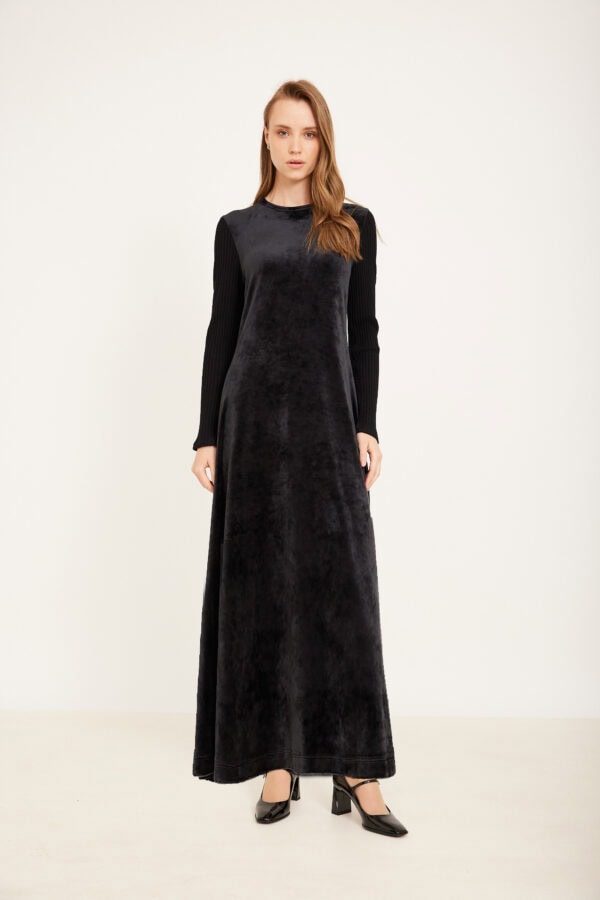 שמלת קטיפה שרוול ריבס