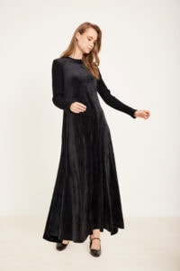 שמלת קטיפה שרוול ריבס