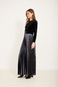 שמלת קטיפה מעויינים