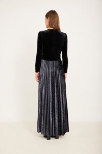 שמלת קטיפה מעויינים