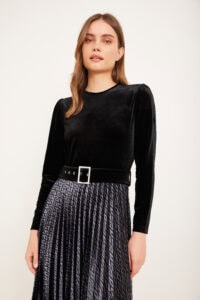 שמלת קטיפה מעויינים