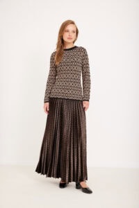 שמלת מרובע דק וארוך לנשים, אופנת נוחות מבית אורדמן.