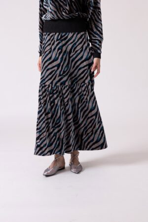 רצועת חורף חיג'אב בגזרה אורך מרופדת צבעוניים.