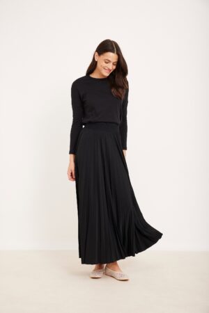 רצועות ארוכות ונוחות ללבישה, אופנה אלגנטית וקלאסית לאישה.