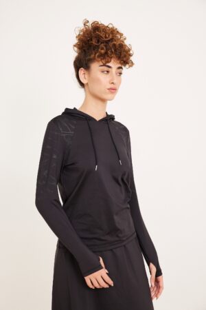 Wardrobe לנשים ספורטיבי, אופנה נוחה ללבוש, גלביה חורפית, בגד איכותי, אורדמן ישראל.