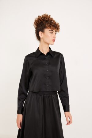 חלוק שהותאם לנוחות אופנתית, בגדי עבודה ואלגנטיים לנשים.