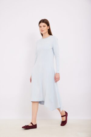 גיפת שמלה קייצית נעימה וחוץ מושלם לאורדמן – אופנה נוחה ללבוש.