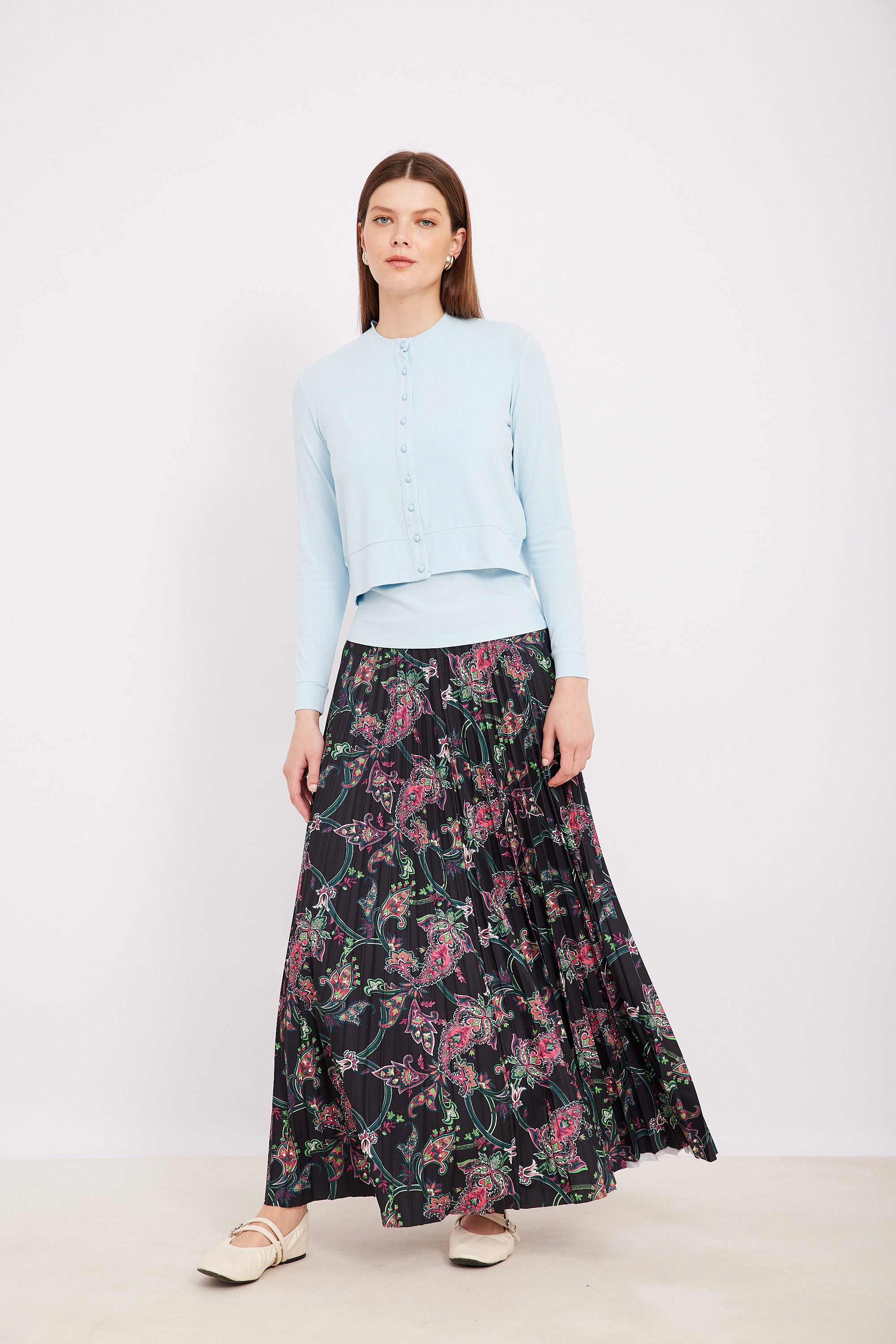 קרדיגן ריבס תכלת חולצת קולר באורדמן, אופנה נוחה ללבישה, בפריט אופנתי ואלגנטי לנשים.