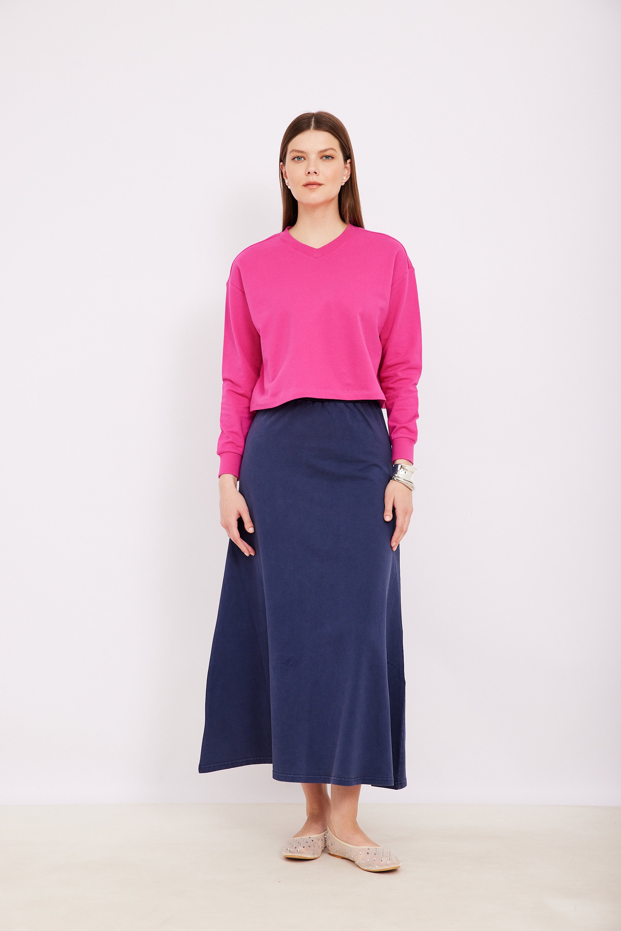 ORDMAN_110325_11937 חולצת קרופ פוקסיה – תמונה 1