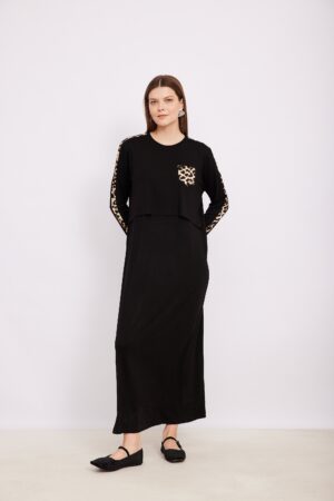 ריהוט אופנה נוח ללבוש, שמלת טלאים שחורה עם הדפס חזרה, אופנה נוחה ומרעננת מבית אורדמן.