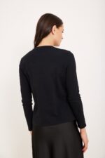 חולצת הנקה לוגו משובץ