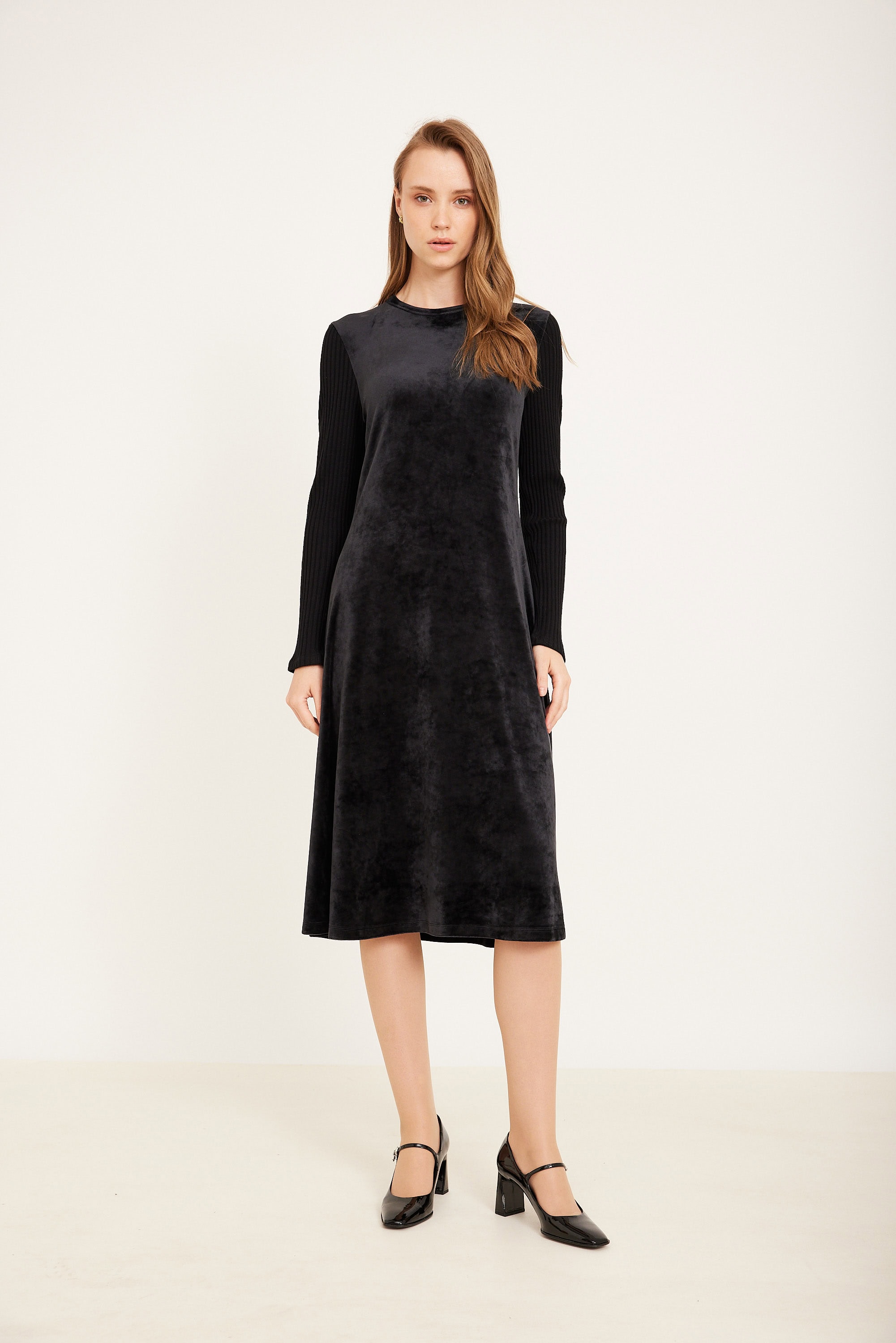 ORDMAN_150424_55726 שמלת פפקו קצרה – תמונה 1