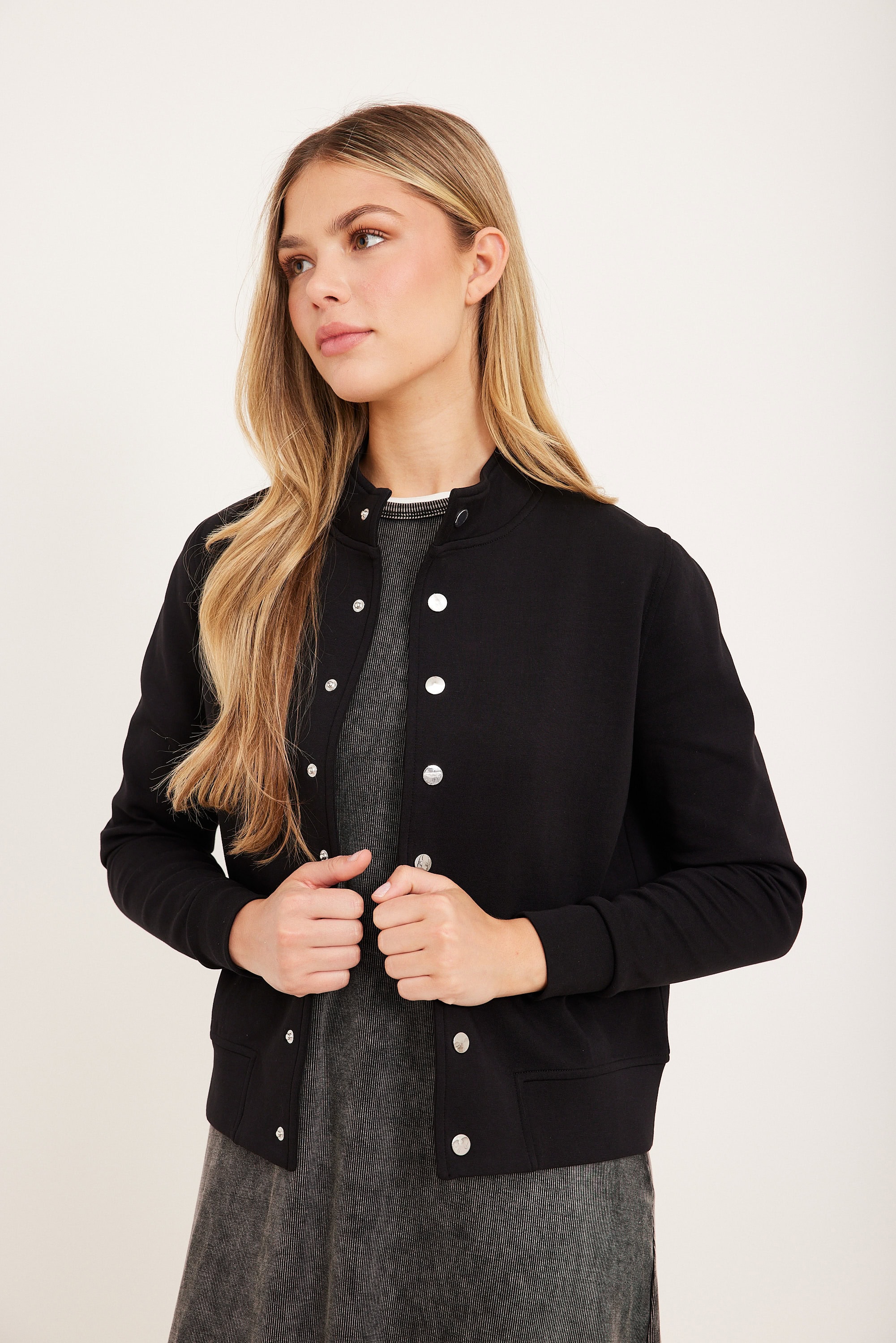 ORDMAN_220425_0380 ג'קט שחור – תמונה 1