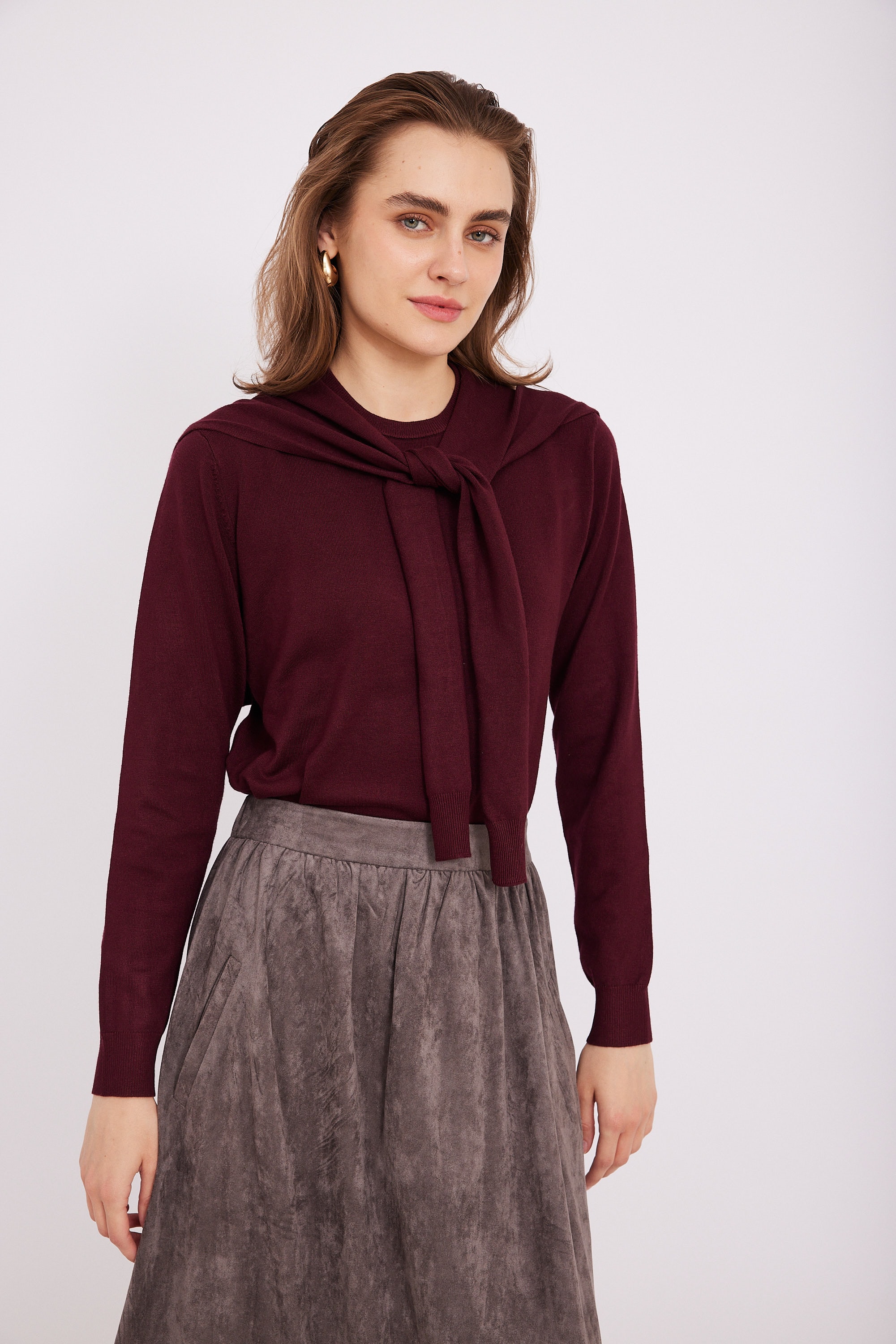 ORDMAN_260325_4206 חולצת קשר בורדו – תמונה 1