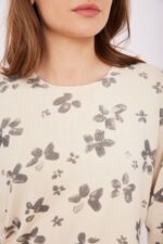 רמקול אופנה נוח ללבוש, פרטי נשים מודפסים עם פרפרים צבעוניים, בקולקציה של אורדמן.