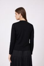 ⁦חולצת הנקה שחורה פרח גדול⁩ – תמונה ⁦4⁩