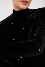 ⁦חולצת קטיפה פנינים⁩ – תמונה ⁦4⁩