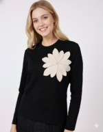 חולצת הנקה שחורה פרח גדול